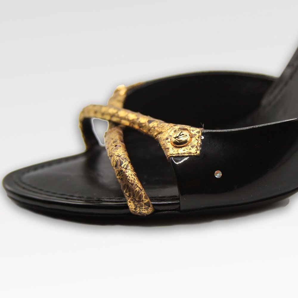 LOUIS VUITTON Open Toe Pump, Black Patent Leather, 10cm Heel - Picture 5 of 10